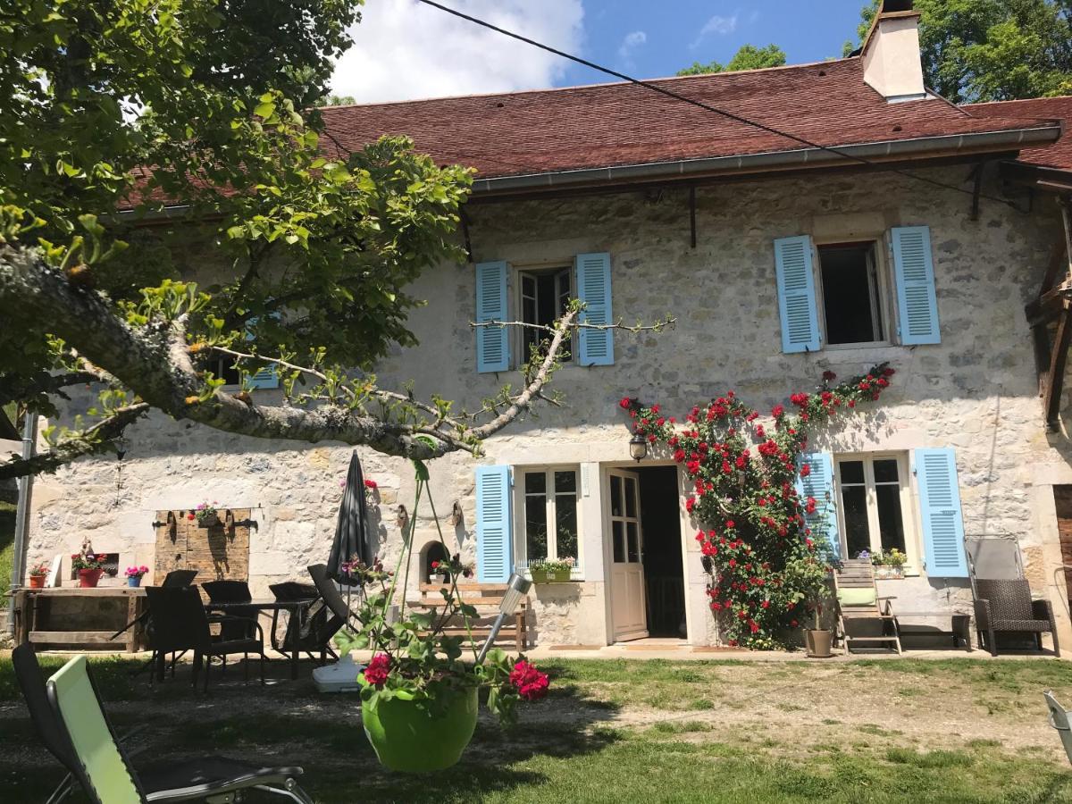 Chambres D'Hotes Des Deux Lacs Ceyzerieu Exteriér fotografie