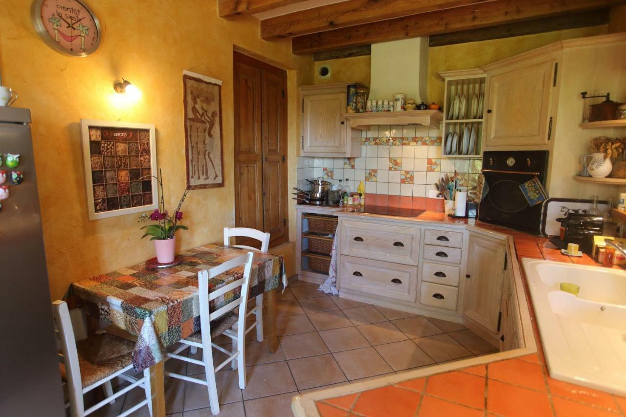 Chambres D'Hotes Des Deux Lacs Ceyzerieu Exteriér fotografie